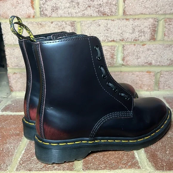 Doc Martins Original Leather Combat Boots Redish Brown Wine Color - Picture 2 of 5